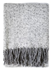 Gallery Home Grey Herringbone Throw - Image 3 of 3