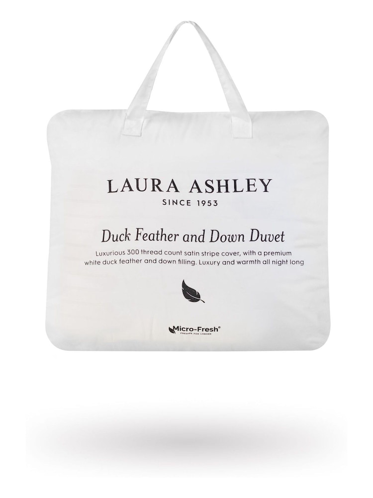 Laura Ashley White Premium Duck Feather and Down Duvet 13.5 Tog - Image 4 of 4