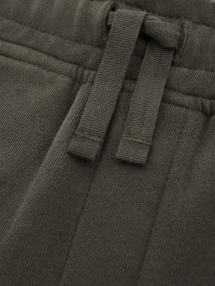 Reiss Olive Henry Drawstring Jersey Shorts - Image 6 of 6 Reiss Olive Henry Drawstring Jersey Shorts - Image 6 of 6