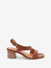 Rjava - Usnjeni asimetrični sandali s široko peto Forever Comfort® - Slika 3 iz 6