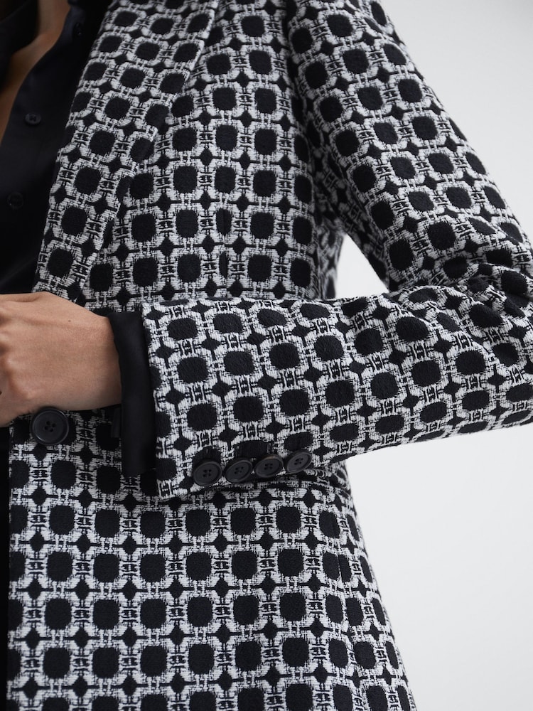 Reiss Black/White Bianca Single Breasted Jacquard Blazer - Image 7 of 7