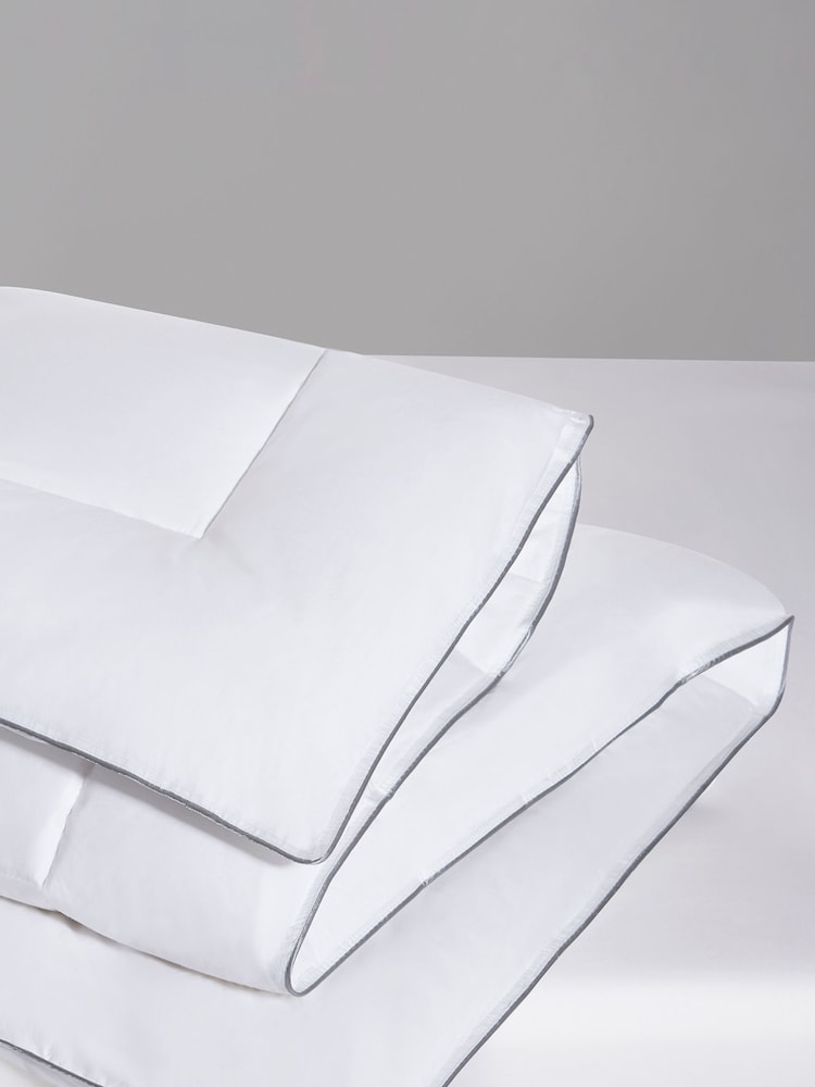 BHS 9.0 tog Bamboo Duvet - Image 4 of 4