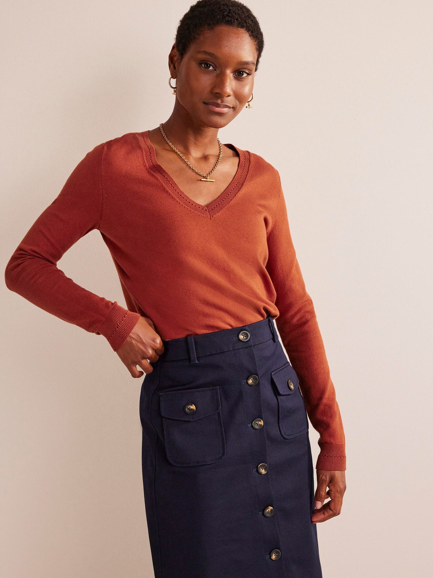Tan v neck jumper outlet