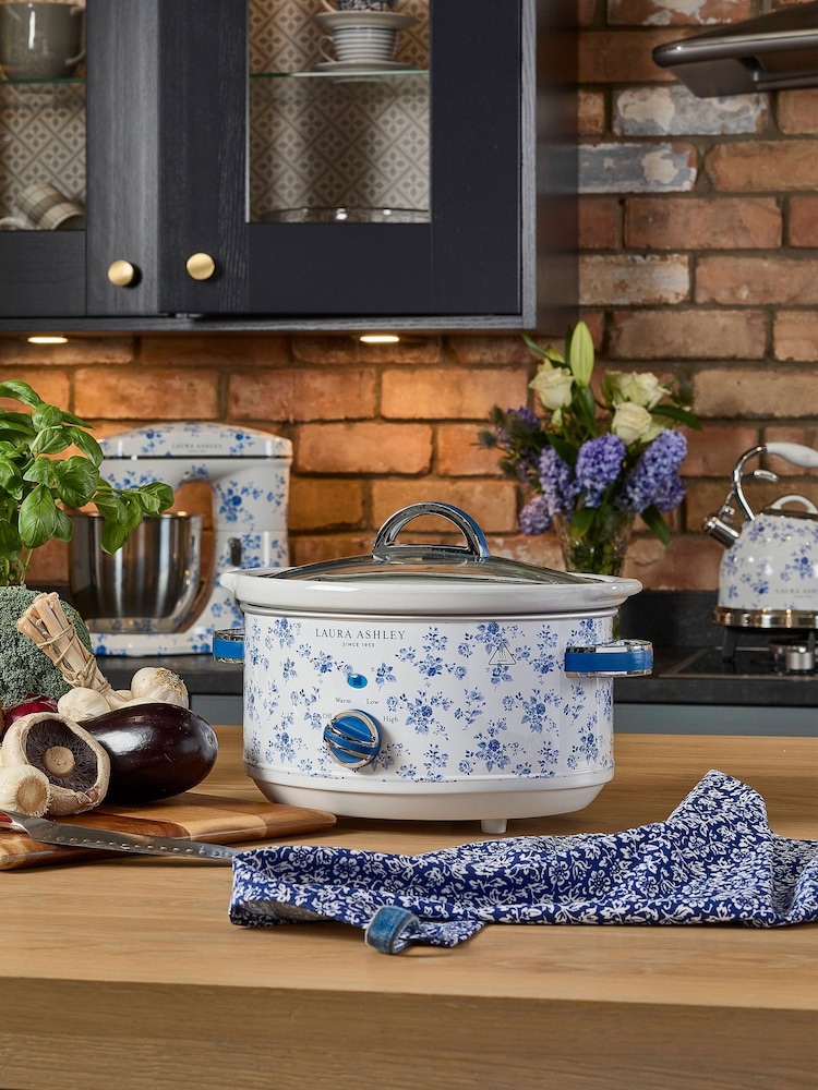 Laura Ashley China Rose 3.5L Slow Cooker by MyVQ - Image 1 of 6 Laura Ashley China Rose 3.5L Slow Cooker by MyVQ - Image 1 of 6