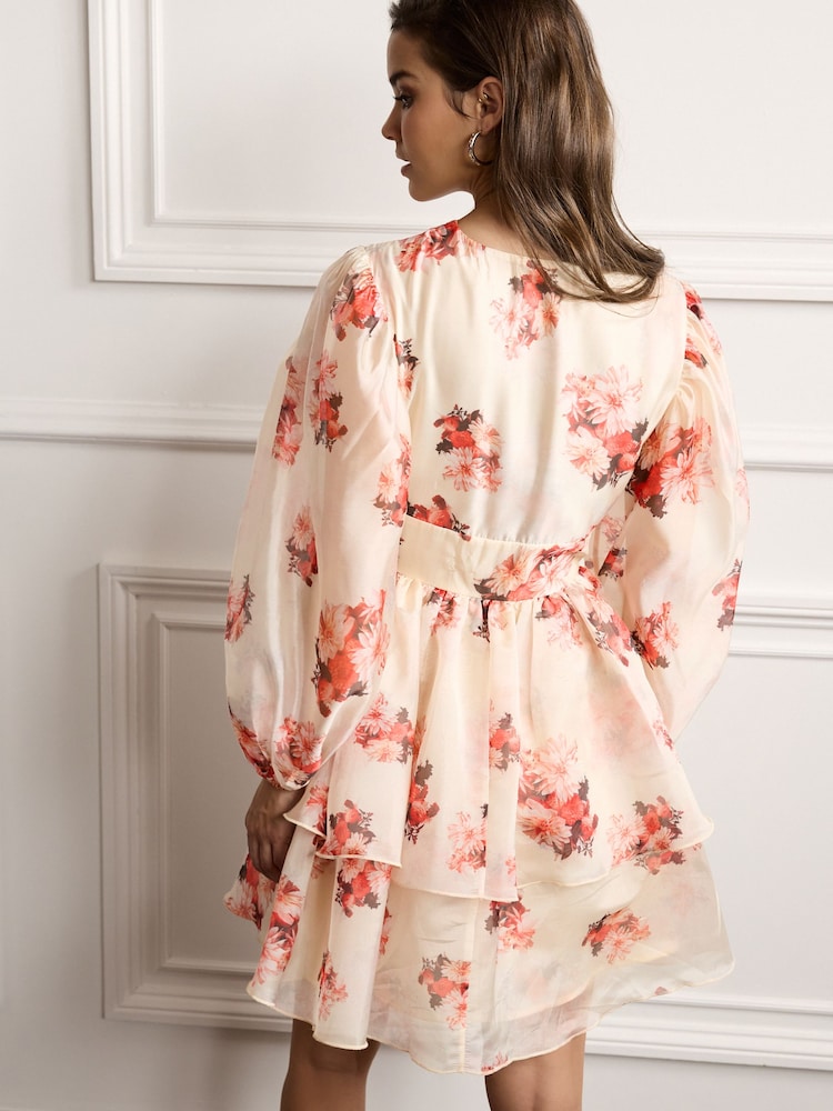 Creme - Langärmeliges, gestuftes Minikleid mit Blumenprint - Bild 2 von 5 Creme - Langärmeliges, gestuftes Minikleid mit Blumenprint - Bild 2 von 5
