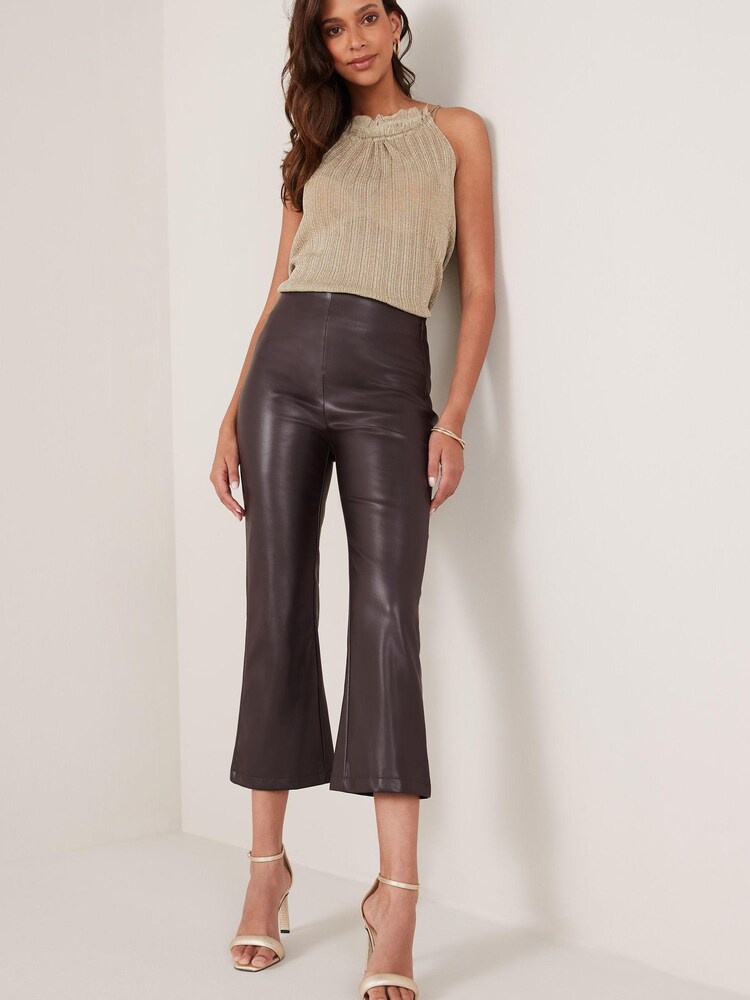 Acheter Rouge baie Pantalon évasé en simili cuir coupe courte