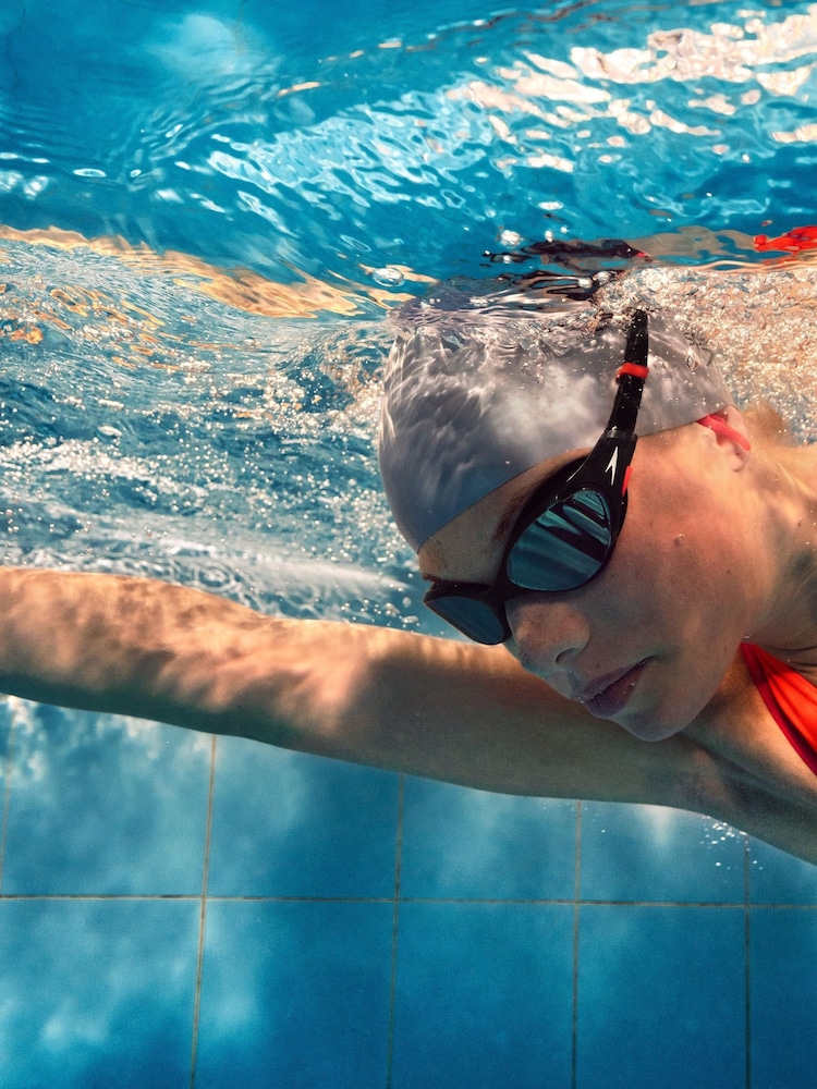 Speedo Black/Red Adults Biofuse 2.0 Mirror Goggles - Image 6 of 6