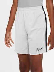 Blanc/Noir - Shorts de formation Nike Dri-FIT Academy - Image 3 of 10