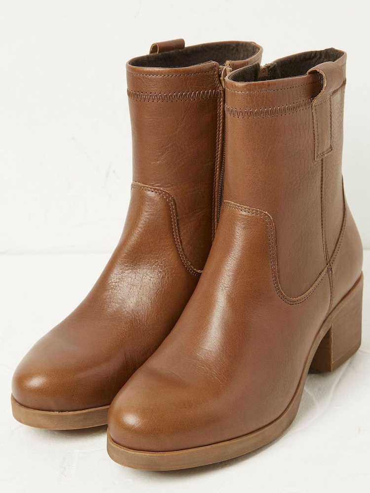 FatFace Hollie Block Heel Brown Boots - Image 2 of 4 FatFace Hollie Block Heel Brown Boots - Image 2 of 4