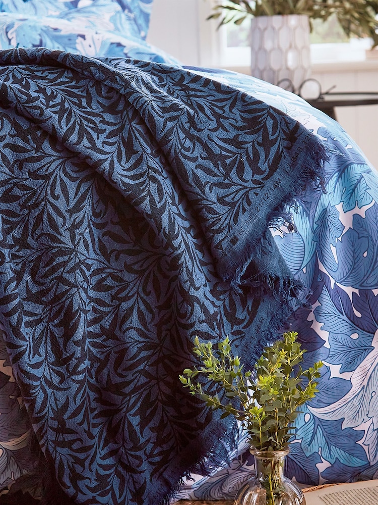 Morris & Co Blue Acanthus/Pimpernel Throw - Image 1 of 3