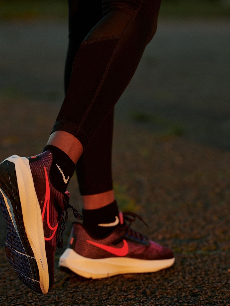 Nike Black/Purple Air Zoom Pegasus 39 Running Trainers - Image 10 of 10