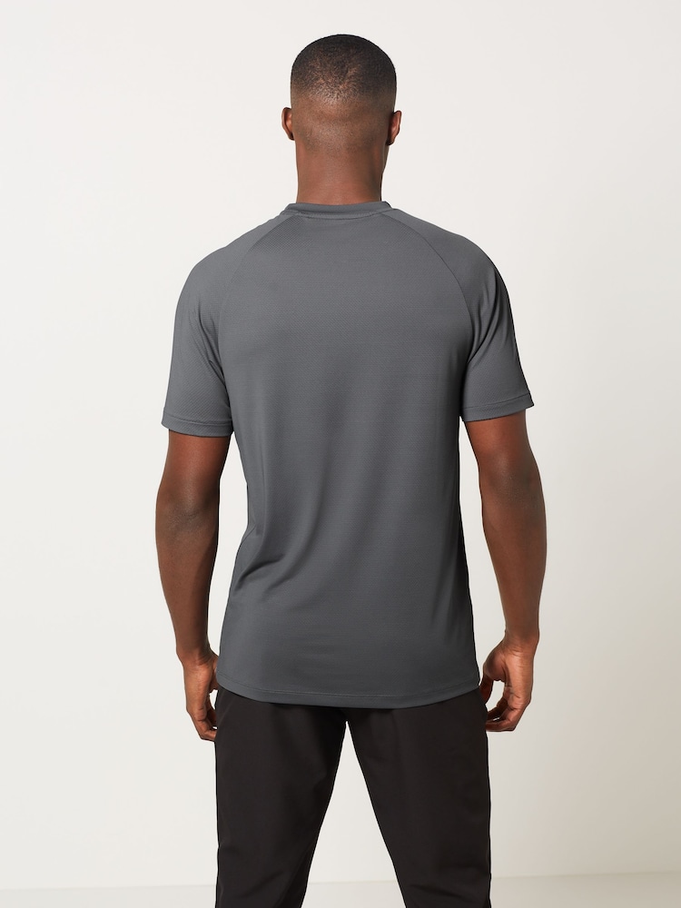 Gris foncé - T-shirt d’entraînement texturé Active Gym - Image 3 of 8