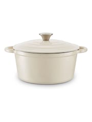 Barbary & Oak Cream 24cm Foundry Round Cast Iron Casserole Pan - Image 7 of 7