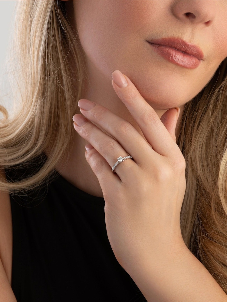 Beaverbrooks 9CT White Gold Diamond Ring - Image 5 of 5