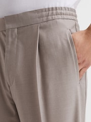 Reiss Oatmeal Melange Brighton Relaxed Drawstring Trousers with Turn-Ups - Image 4 of 7