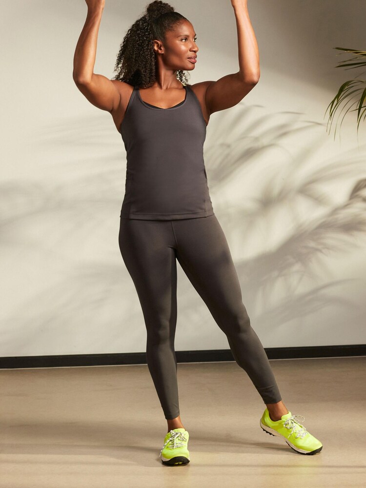 Schiefergrau - Next Active Figurbetontes Sport-Trägertop mit überkreuzter Rückseite - Bild 2 von 4 Schiefergrau - Next Active Figurbetontes Sport-Trägertop mit überkreuzter Rückseite - Bild 2 von 4