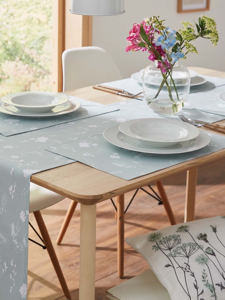 Catherine Lansfield 4 Pack Green Meadowsweet Floral Wipeable 100% Cotton Placemats - Image 1 of 3