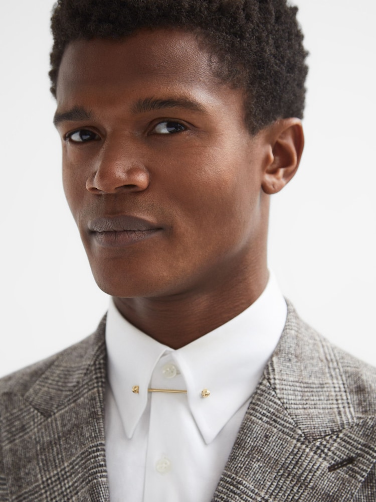 Reiss Gold Callum Knot Tie Bar - Image 2 of 4 Reiss Gold Callum Knot Tie Bar - Image 2 of 4