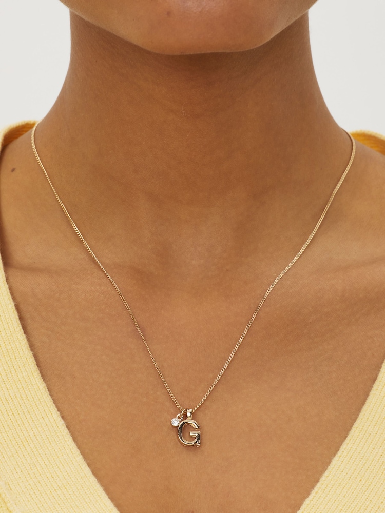 Gold Tone Initial Necklace - Image 2 of 5 Gold Tone Initial Necklace - Image 2 of 5