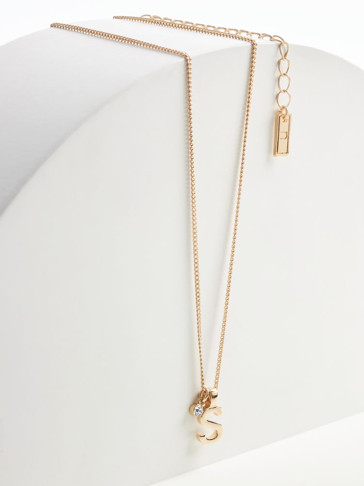 Tonalité d'or - Collier à initiale - Image 3 of 5
