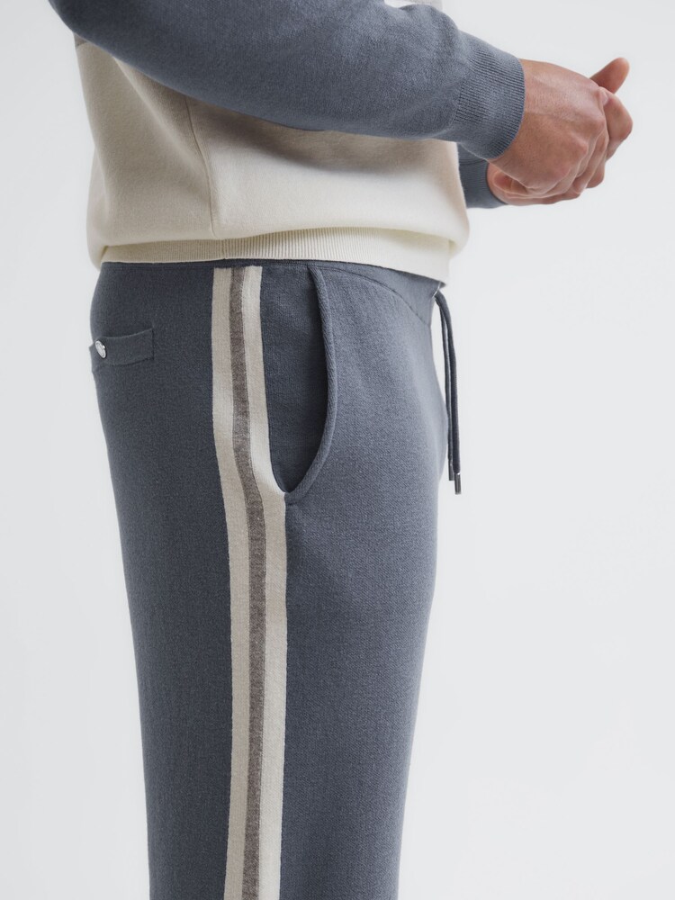 Reiss Airforce Blue Wix Knitted Joggers - Image 7 of 7