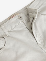 Stone - Gerade Passform - Gefärbte Stretch-Jeans - Bild 6 von 11