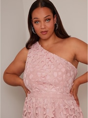 Chi Chi London Pink Curve One Shoulder Premium Lace Midi Dress - Image 4 of 4