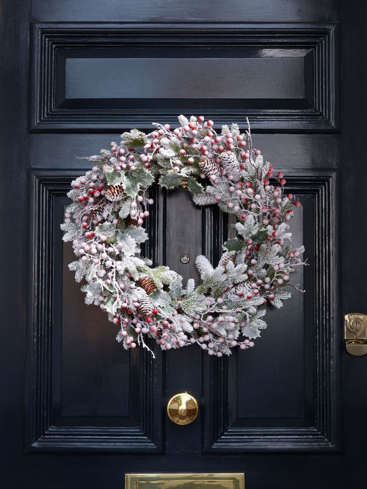 Bayswood Green Frosted Wreath 65cm - Image 2 of 4