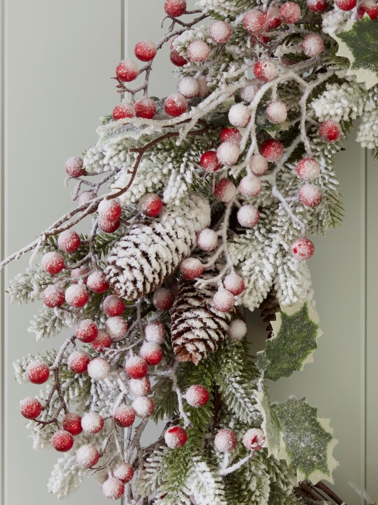 Bayswood Green Frosted Wreath 65cm - Image 4 of 4