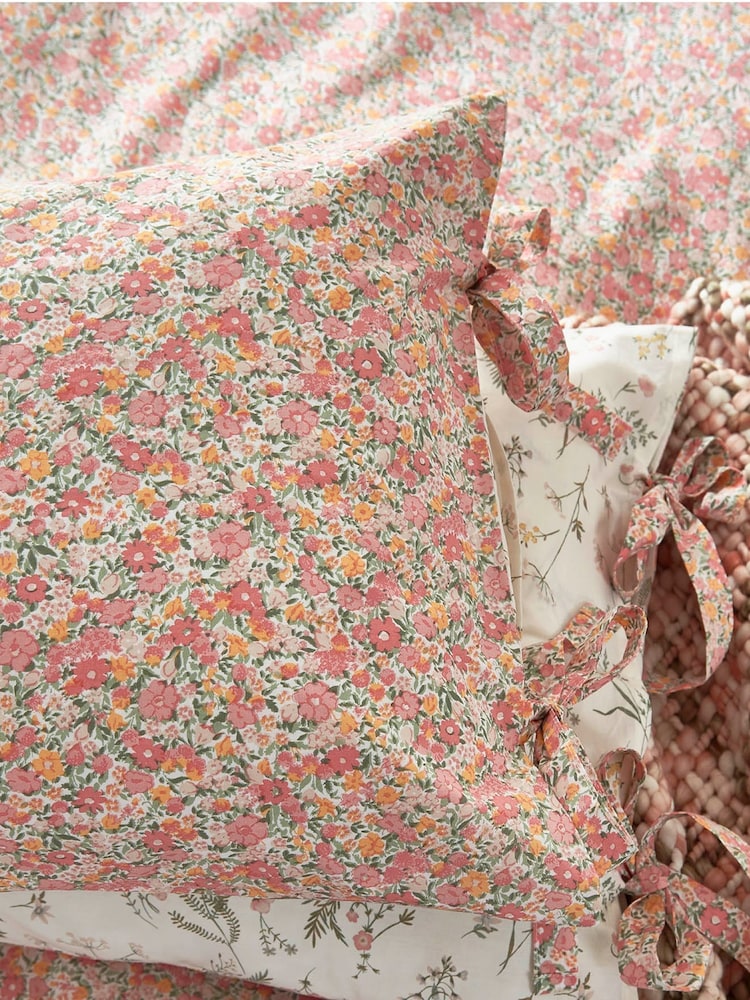 Laura Ashley Coral Pink 200 Thread Count Loveston 100% Cotton Duvet Cover and Pillowcase Set - Image 4 of 7