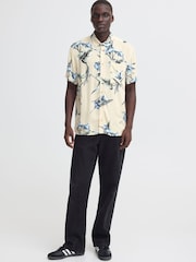 Blend Cream Amelo Printed Relaxed Shirt - Image 4 of 5