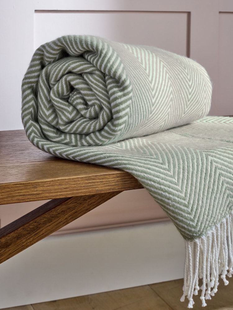 Sage Green Herringbone Cosy Throw - Image 4 of 5