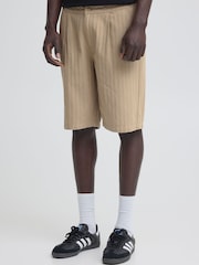 Blend Natural Morgan Pleated Detail Shorts - Image 2 of 4