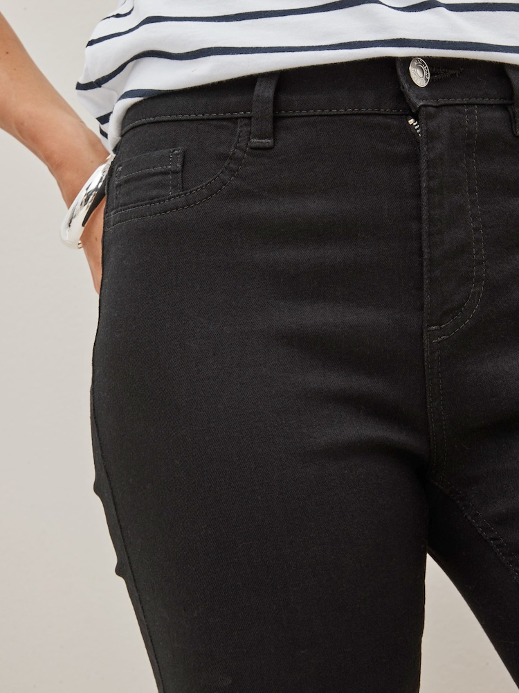 Black Pedal Pusher Cropped Jeans - Image 2 of 4