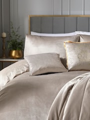 Бархатный постельный комплект Laurence Llewelyn-Bowen Montrose - Image 2 of 4