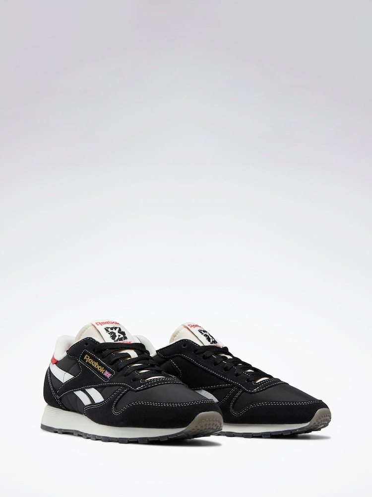 Reebok Classic Leather Black Trainers - Image 2 of 4 Reebok Classic Leather Black Trainers - Image 2 of 4