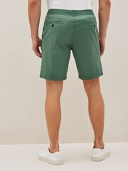 Grün - Stretch-Chinoshorts - Bild 3 von 9