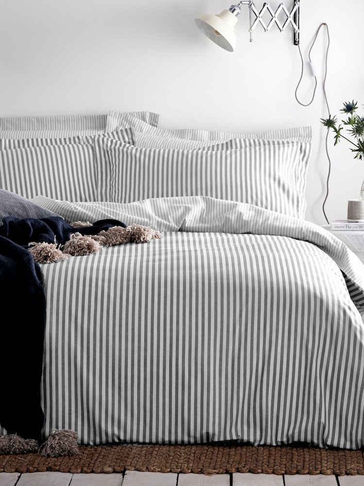 Комплект из пододеяльника и наволочки из хлопка Yard Hebden Striped 100% - Image 1 of 1 Комплект из пододеяльника и наволочки из хлопка Yard Hebden Striped 100% - Image 1 of 1