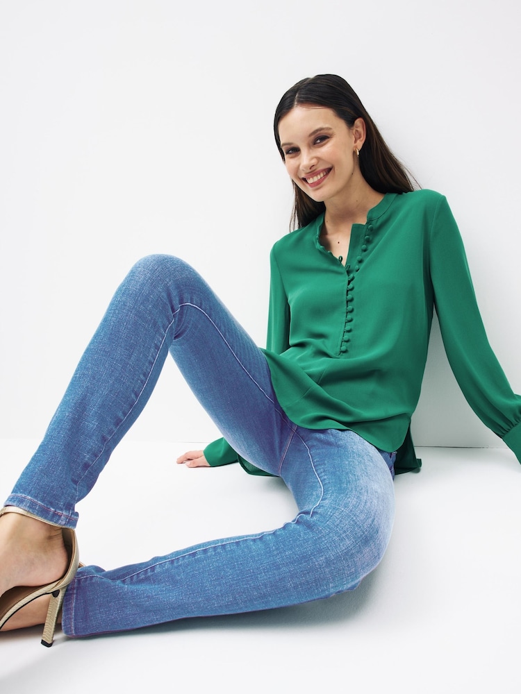 Mittelblau - Lift, Slim & Shape Skinny-Jeans mit Knopfverschluss - Bild 2 von 5 Mittelblau - Lift, Slim & Shape Skinny-Jeans mit Knopfverschluss - Bild 2 von 5