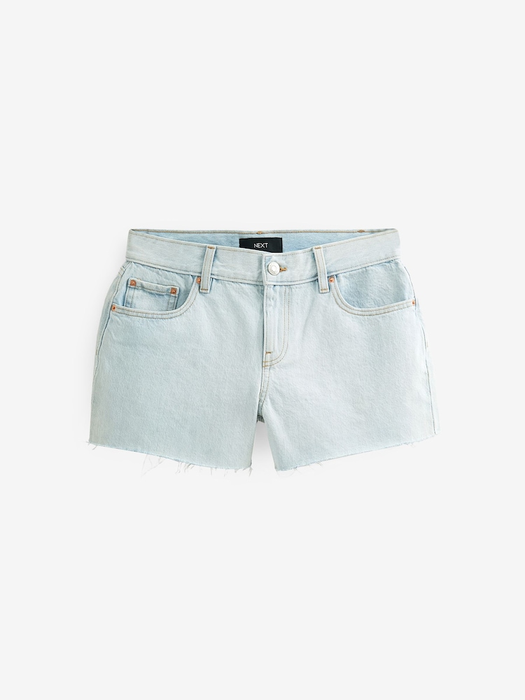 Blau gebleicht - Ungesäumte Jeansshorts - Bild 2 von 4 Blau gebleicht - Ungesäumte Jeansshorts - Bild 2 von 4