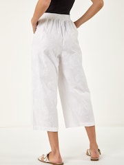 Roman White Textured Floral Cropped Wide Leg Trousers - Image 2 of 4