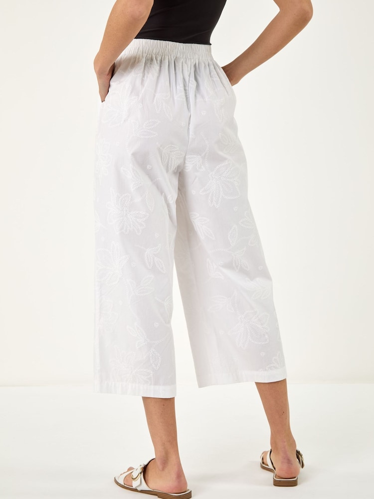 Roman White Textured Floral Cropped Wide Leg Trousers - Image 2 of 4 Roman White Textured Floral Cropped Wide Leg Trousers - Image 2 of 4