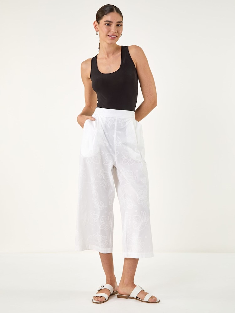 Roman White Textured Floral Cropped Wide Leg Trousers - Image 4 of 4 Roman White Textured Floral Cropped Wide Leg Trousers - Image 4 of 4