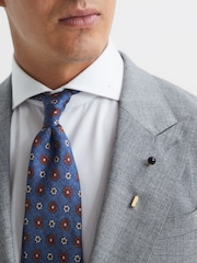 Reiss Gold Ardley Pearl Lapel Pin - Image 3 of 4