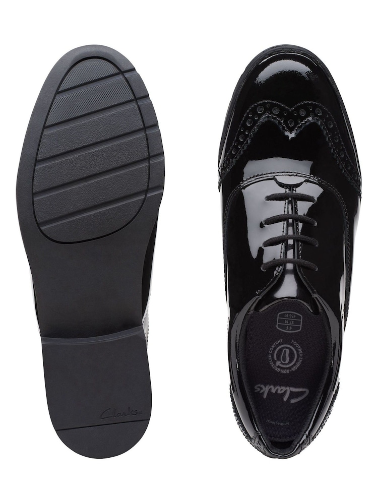 Črn patent - Večbarvni usnjeni čevlji Clarks Aubrie Tap - Slika 7 iz 7