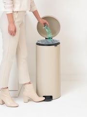 Brabantia Cream NewIcon 30L Pedal Bin - Image 3 of 6