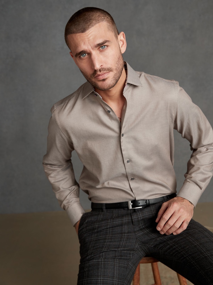 Бежево-коричневый - Классический крой, прямые манжеты - Signature Trimmed Premium Long Sleeve Single Cuff 100% Cotton Shirt - Изображение 1 из 8 Бежево-коричневый - Классический крой, прямые манжеты - Signature Trimmed Premium Long Sleeve Single Cuff 100% Cotton Shirt - Изображение 1 из 8