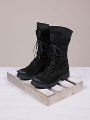 Celtic & Co. Woodsman Black Boots - Image 5 of 5
