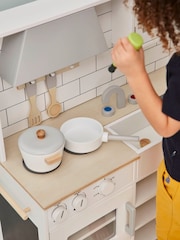 JoJo Maman Bébé White Camden Wooden Play Kitchen - Image 2 of 12