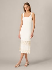 Μίντι Φόρεμα με θήκη με βελονάκι Adrianna Papell - Εικόνα 1 από 6